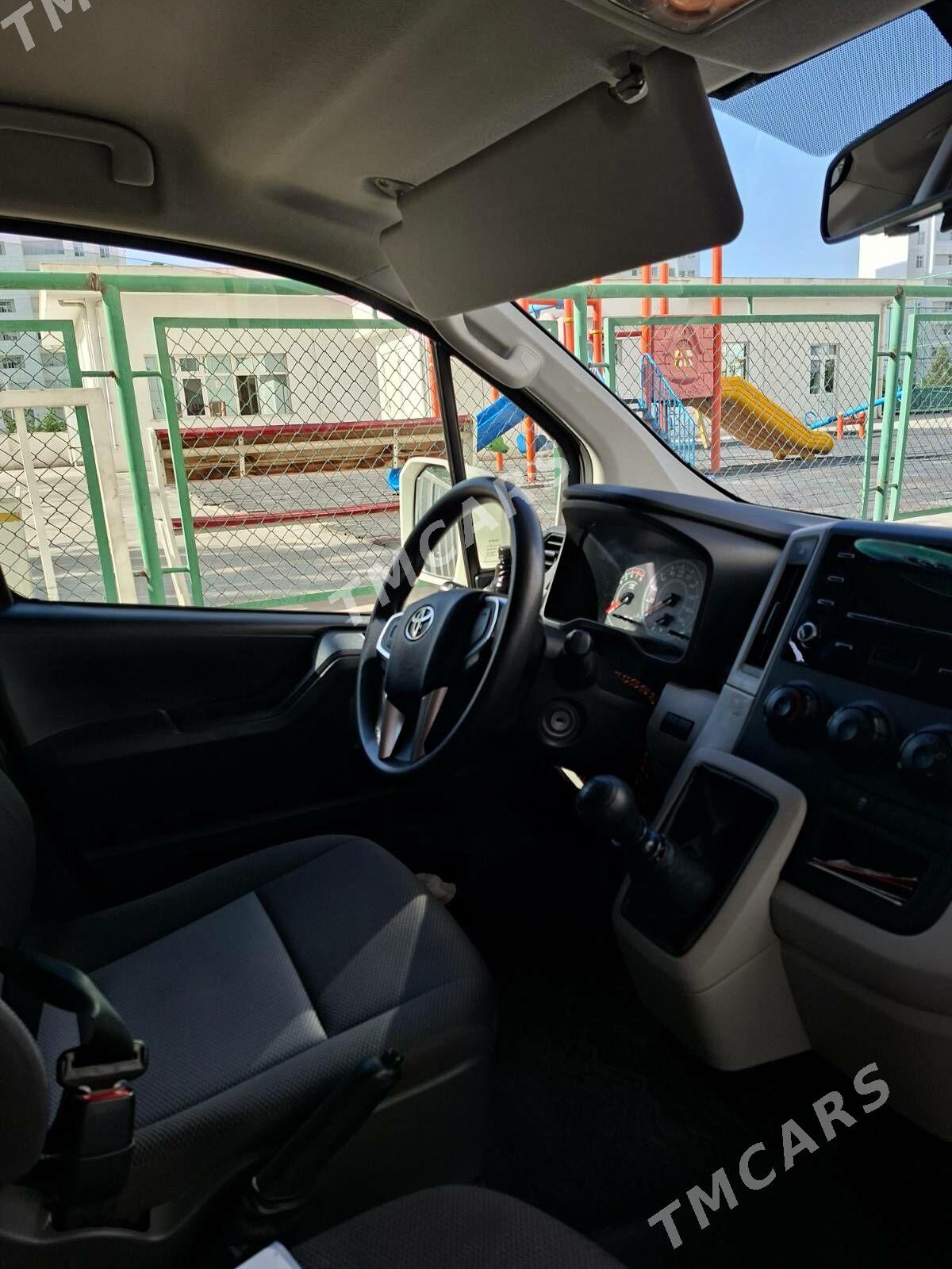 Toyota Hiace 2020 - 450 000 TMT - 14-nji tapgyr (Sowhozny köç) - img 4