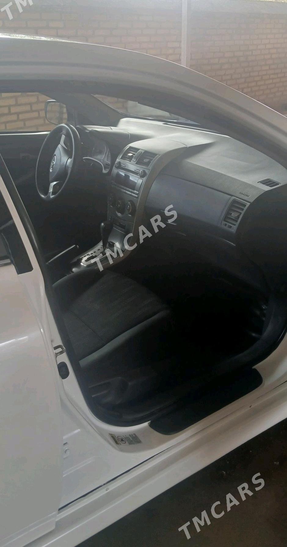Toyota Corolla 2011 - 135 000 TMT - Акдепе - img 6
