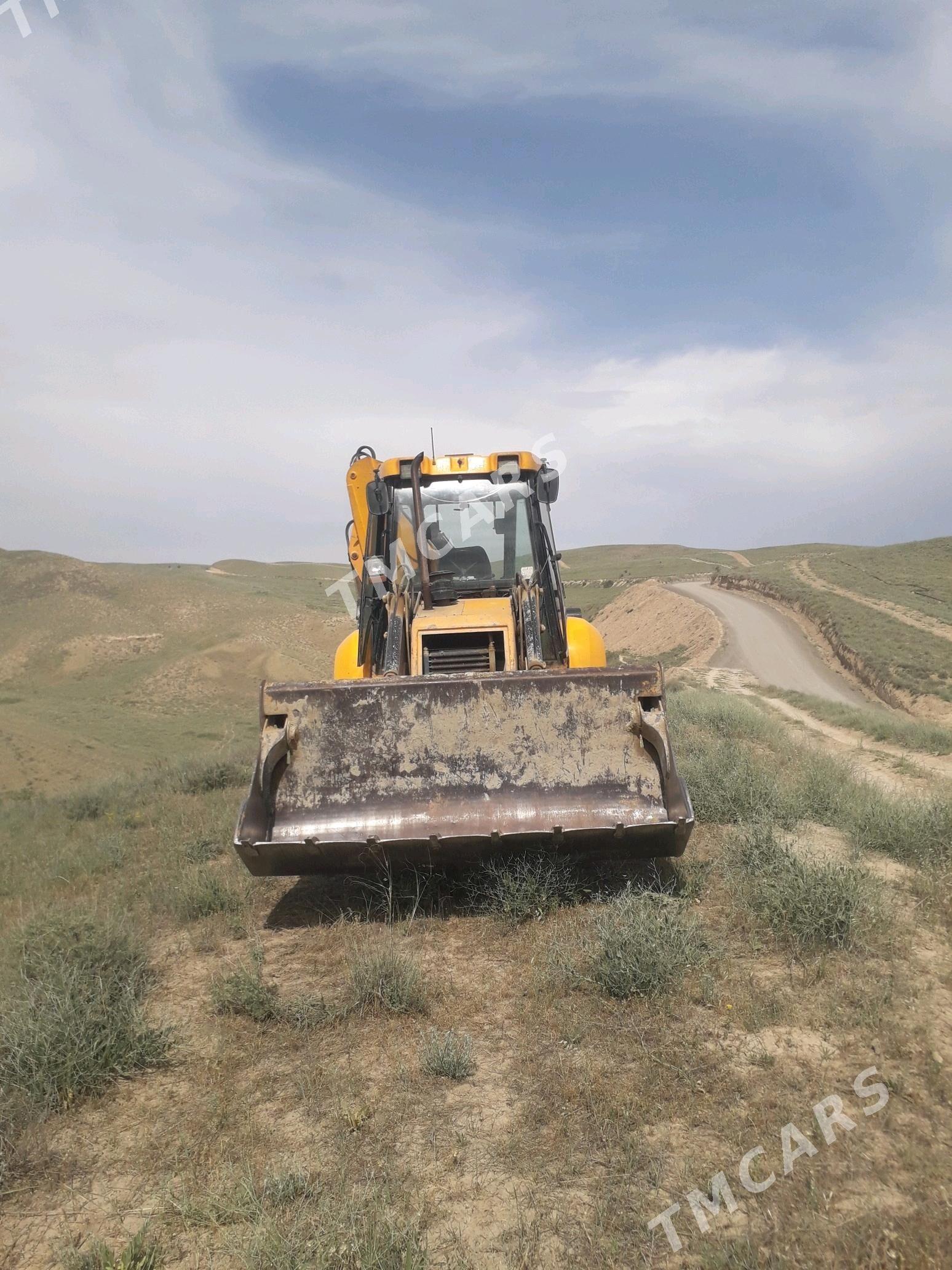 JCB 3CX Compact 2000 - 280 000 TMT - Махтумкули - img 3