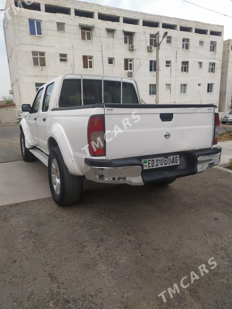 Nissan Navara 2006 - 111 000 TMT - Çoganly - img 2
