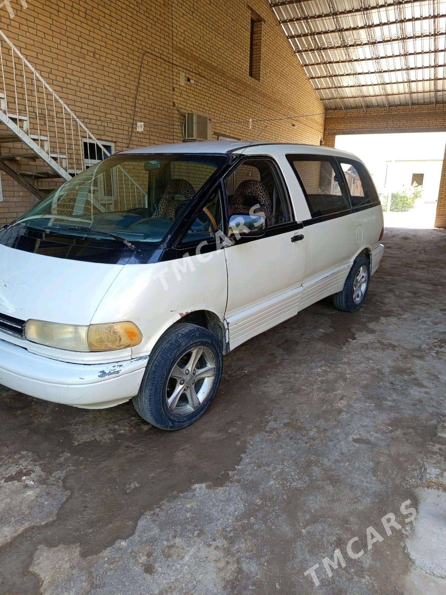 Toyota Previa 1991 - 35 000 TMT - Халач - img 2
