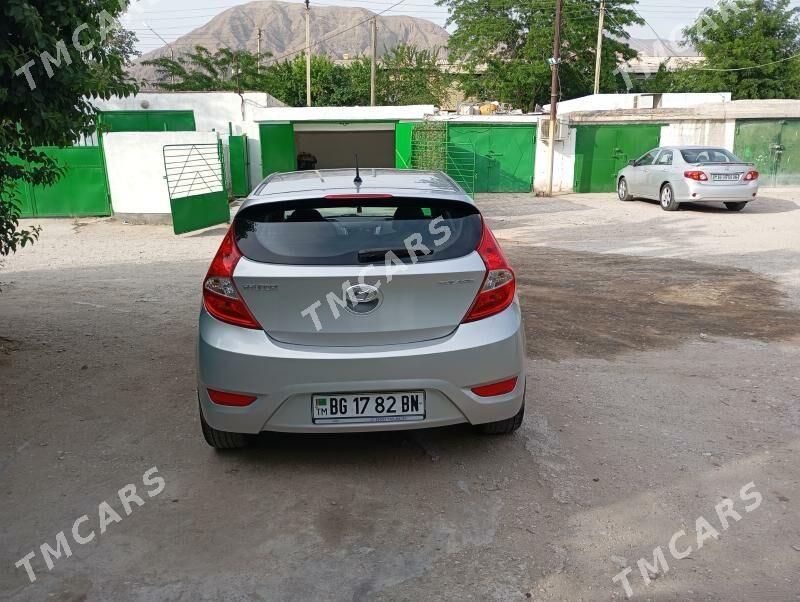 Hyundai Accent 2014 - 140 000 TMT - Balkanabat - img 2