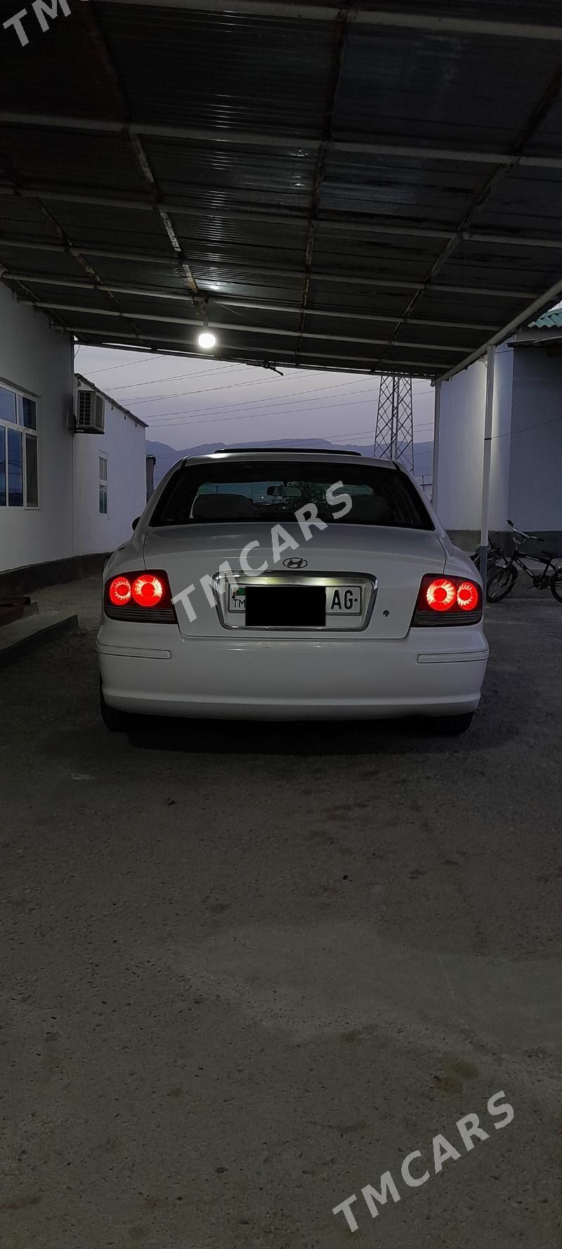 Hyundai Sonata 2002 - 70 000 TMT - Garadamak Şor - img 3