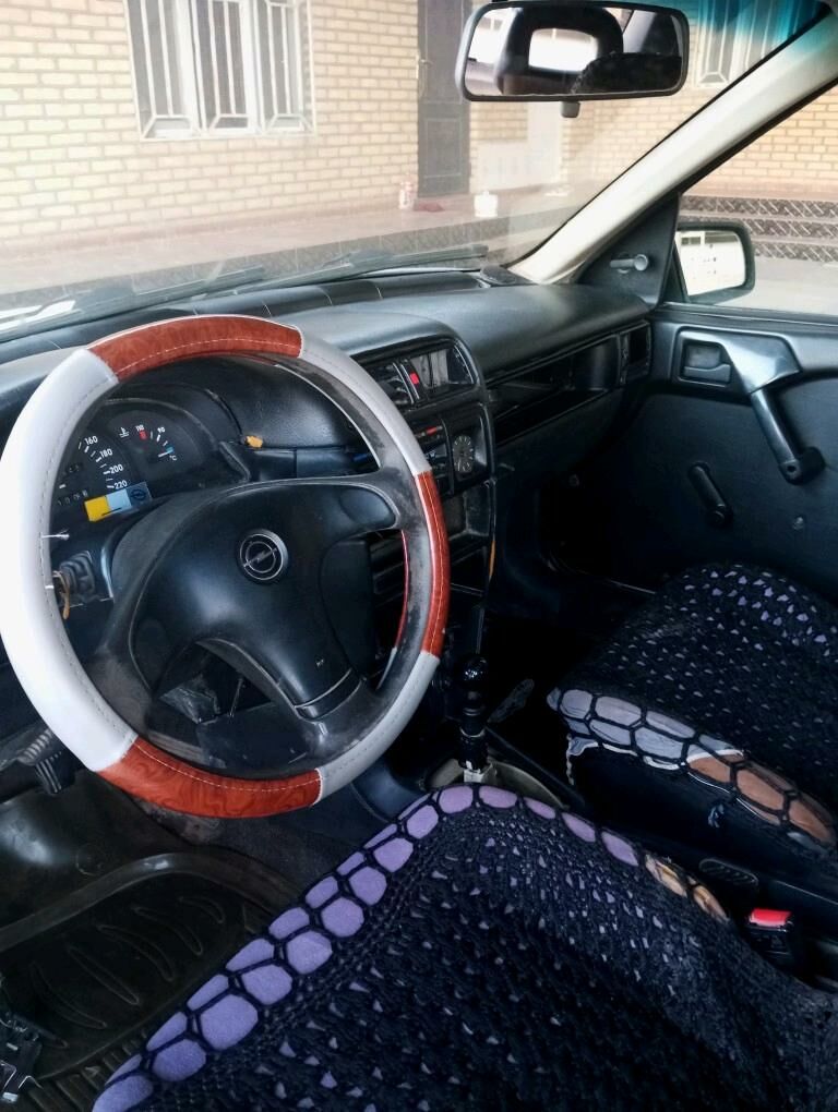 Opel Vectra 1991 - 25 000 TMT - Mary - img 3