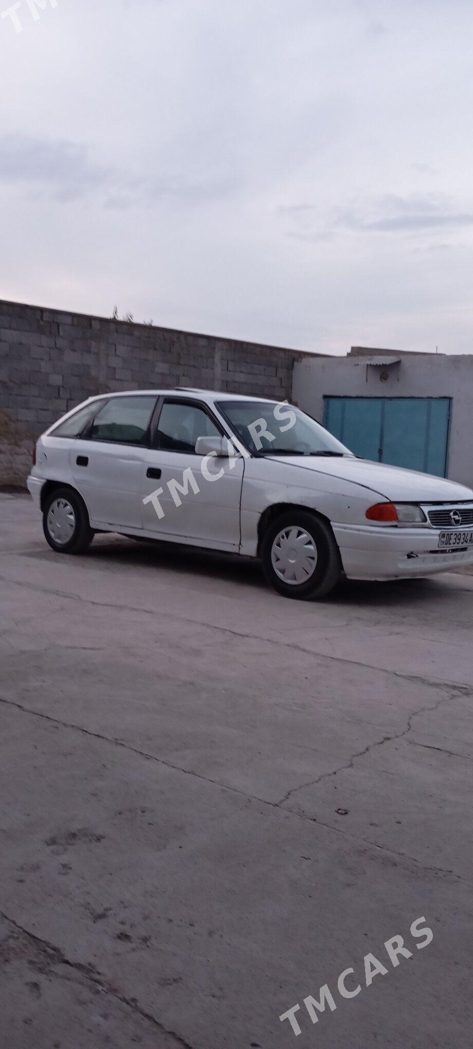 Opel Astra 1992 - 20 000 TMT - Бахарден - img 7
