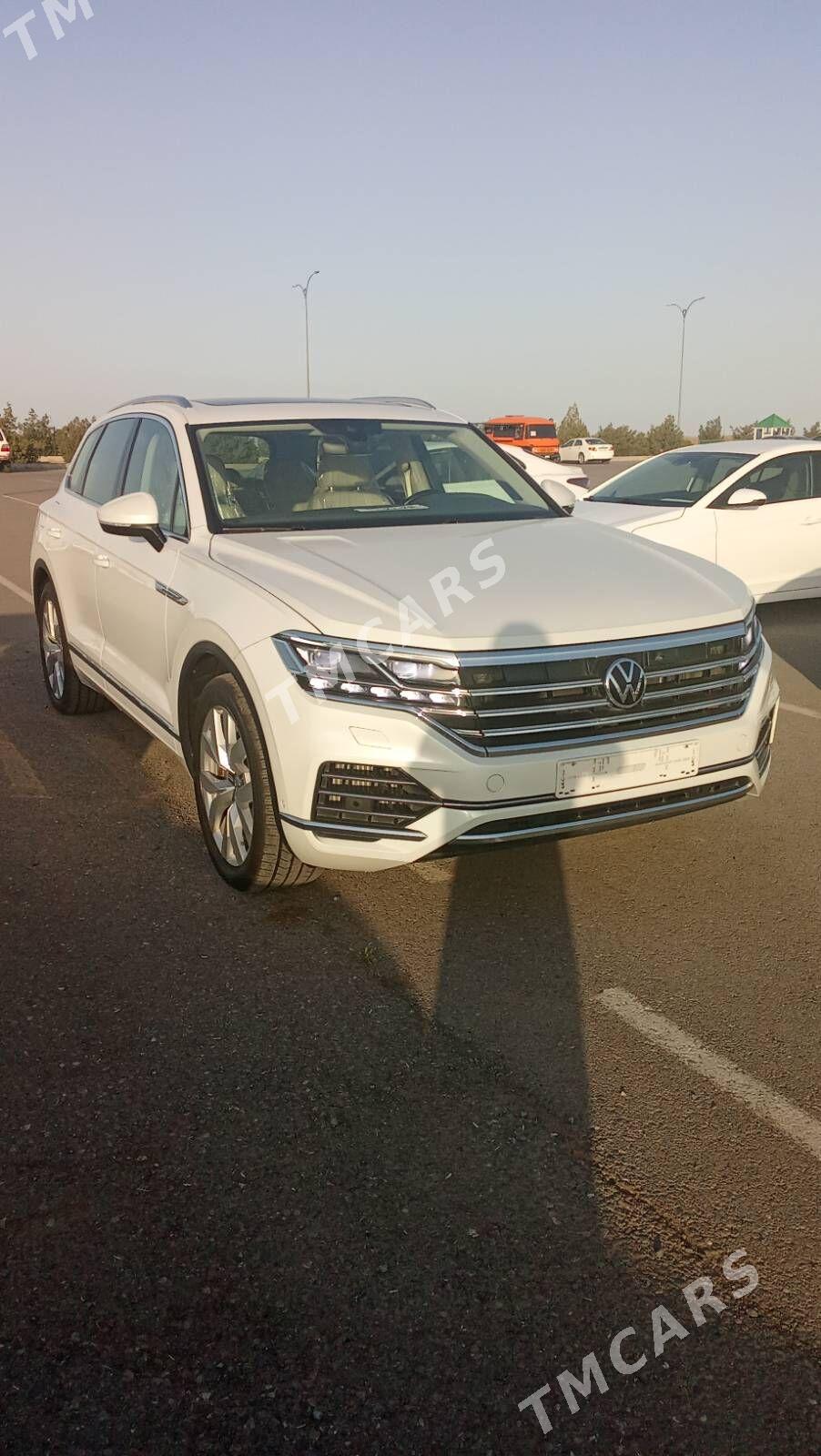 Volkswagen Touareg 2018 - 1 025 000 TMT - "Altyn Asyr" Gündogar bazary (Jygyllyk) - img 8