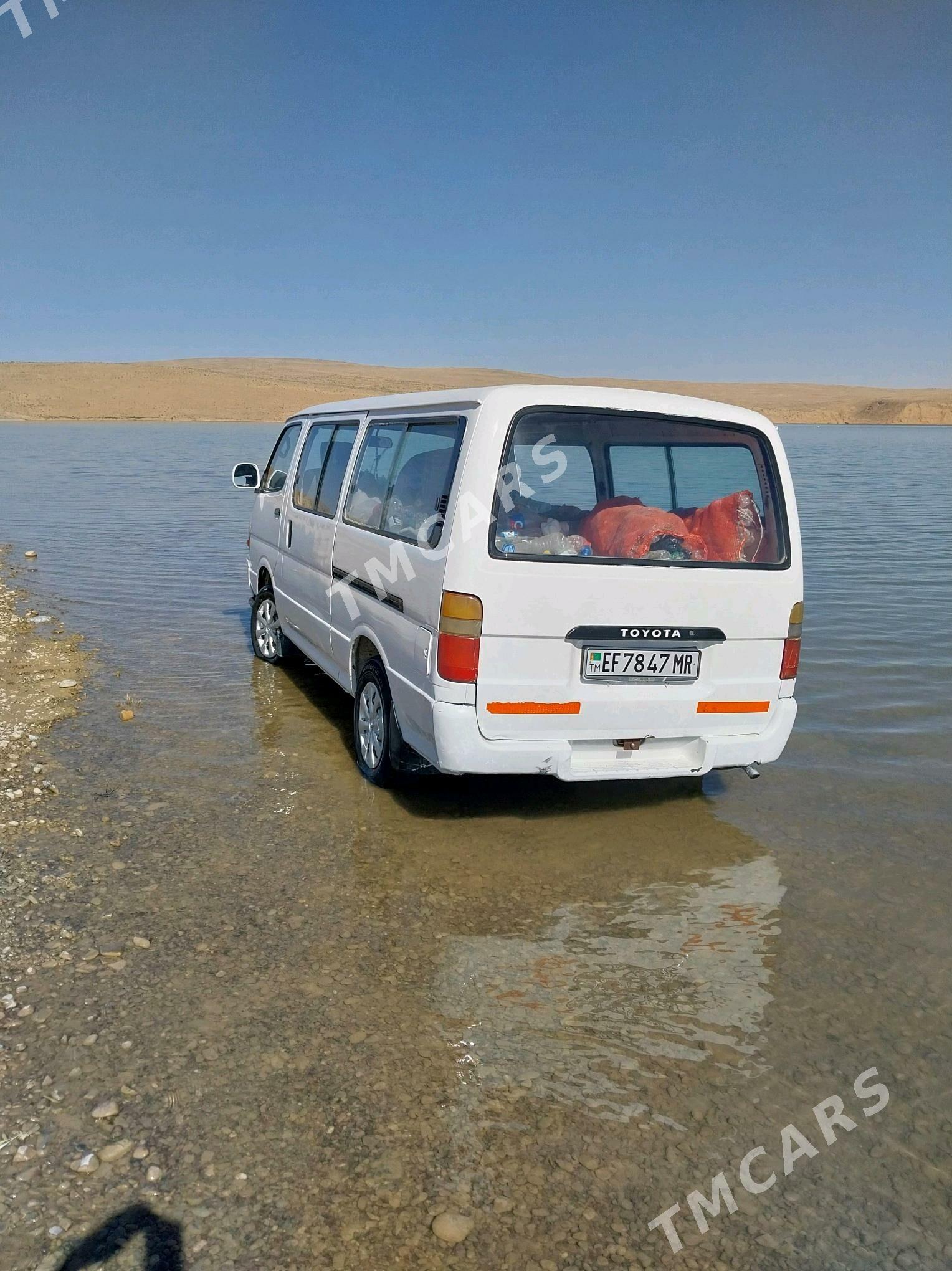 Toyota Hiace 1990 - 88 000 TMT - Ёлётен - img 2