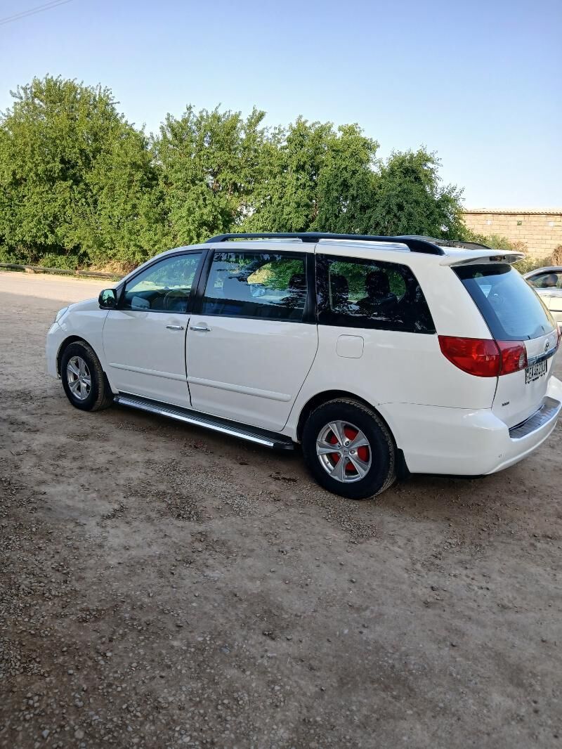 Toyota Sienna 2006 - 200 000 TMT - Койтендаг - img 5