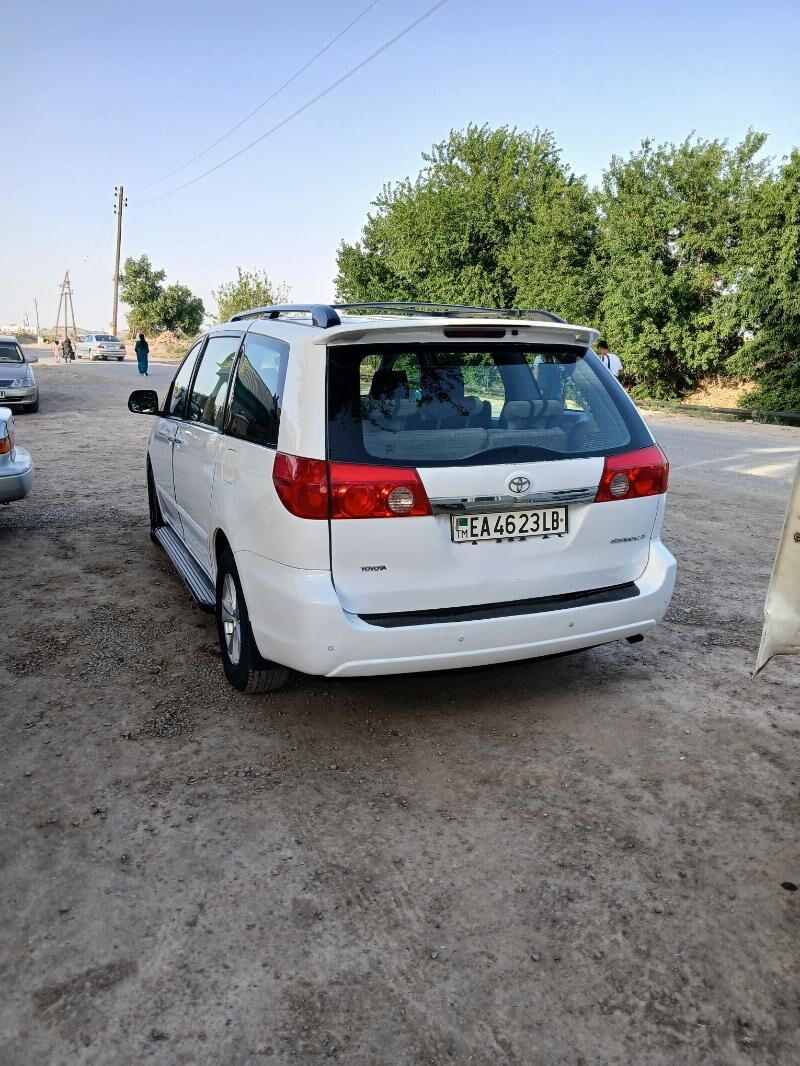Toyota Sienna 2006 - 200 000 TMT - Койтендаг - img 4