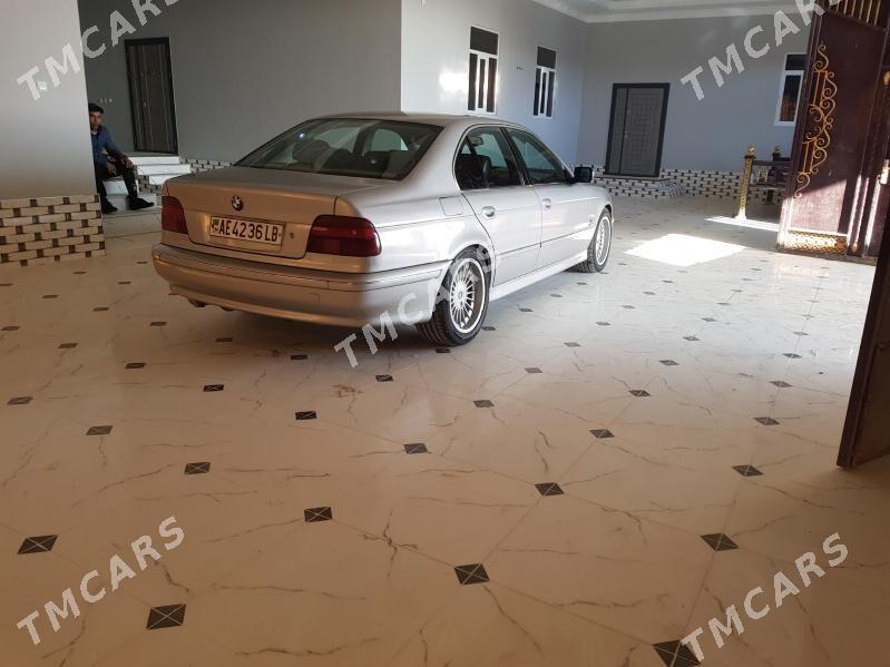 BMW E39 1996 - 90 000 TMT - Dänew - img 3