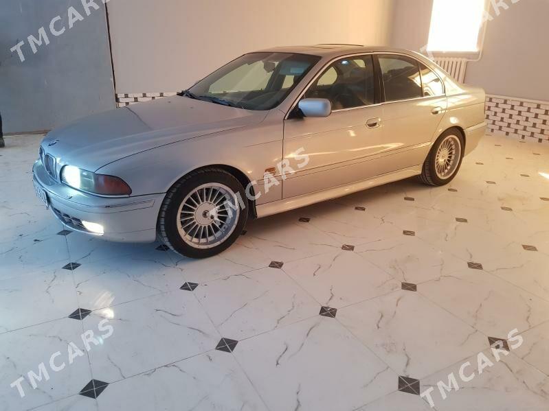 BMW E39 1996 - 90 000 TMT - Dänew - img 5