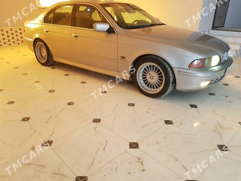 BMW E39 1996 - 90 000 TMT - Dänew - img 2