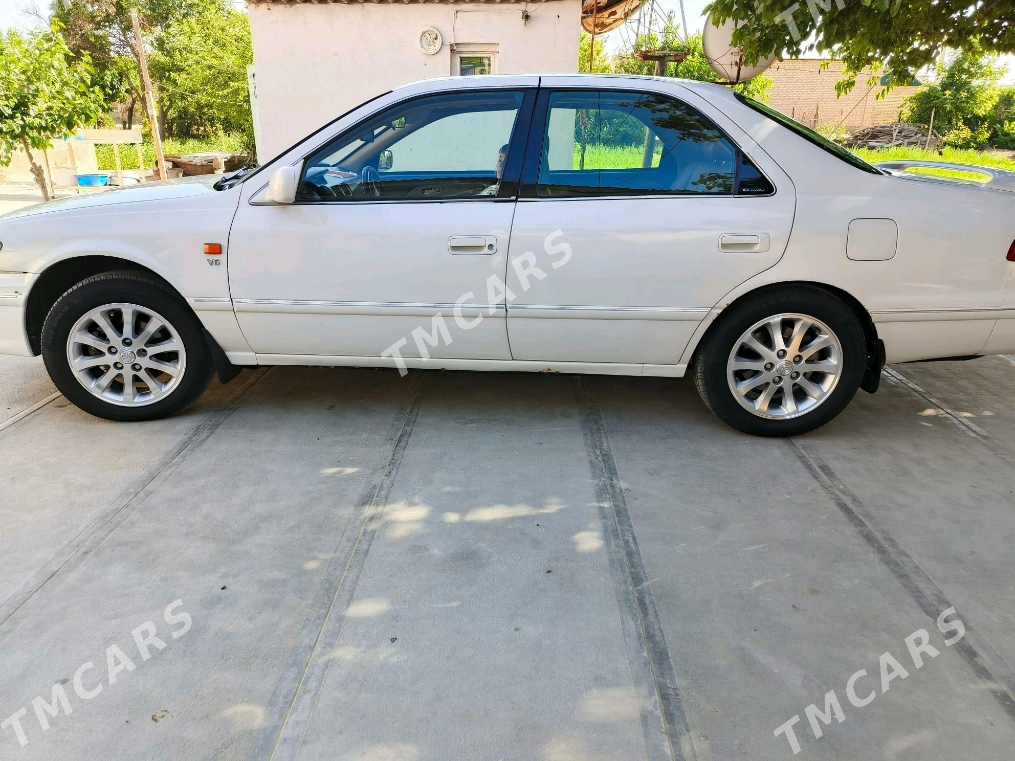 Toyota Camry 2000 - 142 000 TMT - Мары - img 8