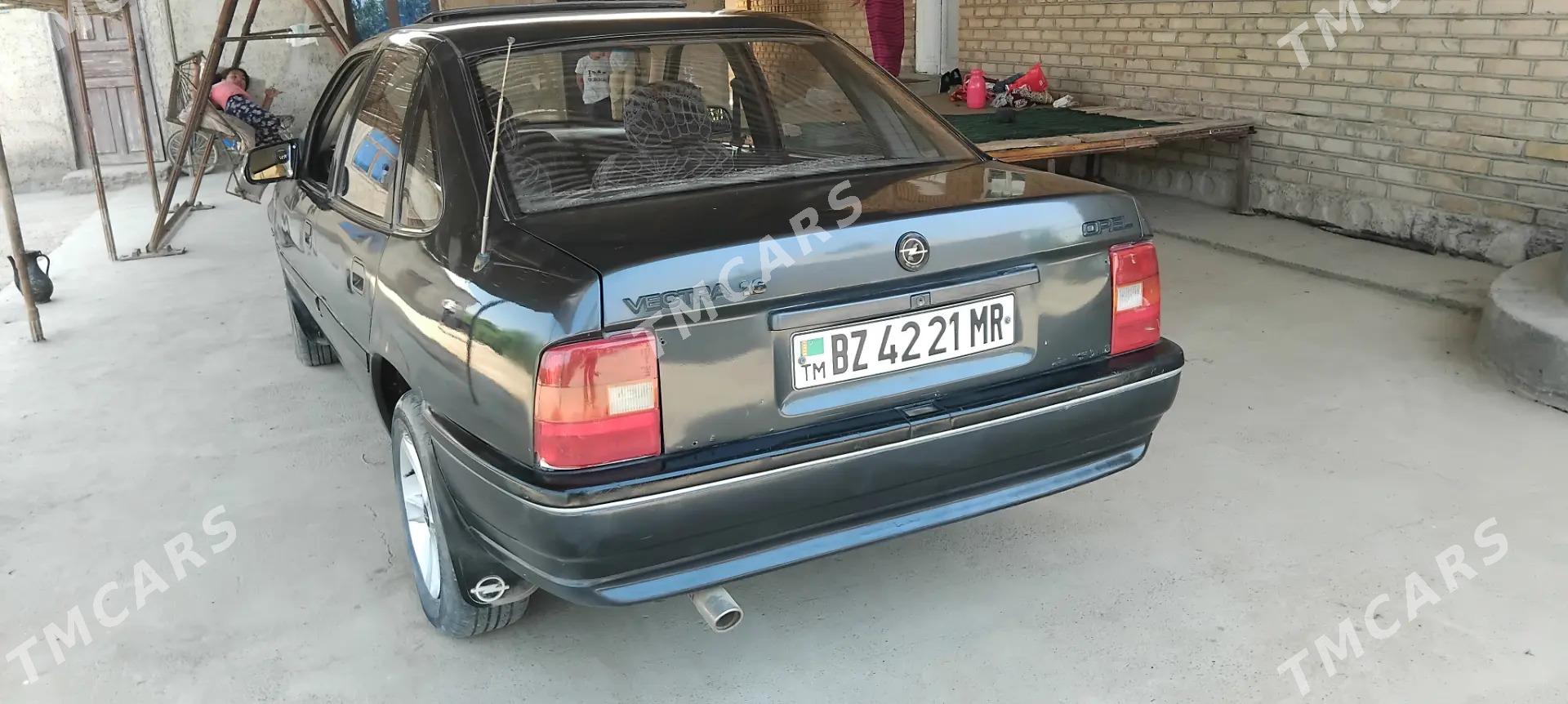 Opel Vectra 1993 - 30 000 TMT - Ёлётен - img 4