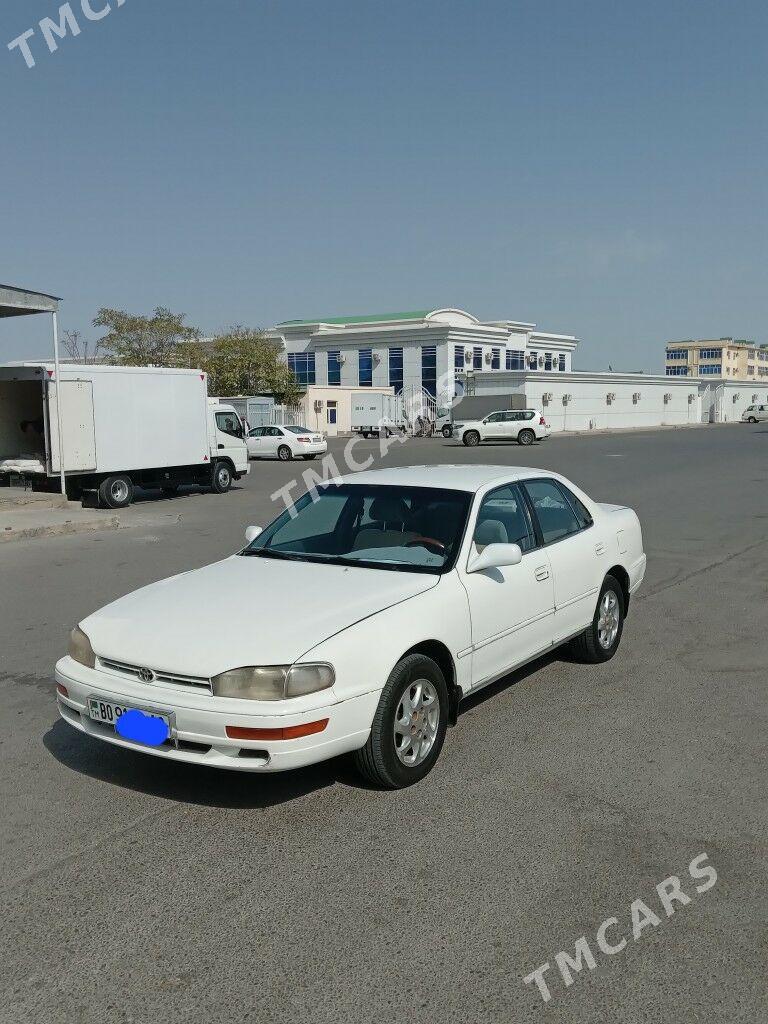 Toyota Camry 1994 - 87 000 TMT - Büzmeýin - img 1