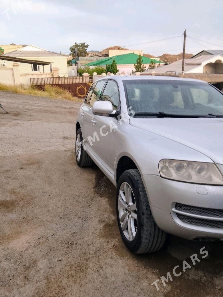 Volkswagen Touareg 2003 - 135 000 TMT - Türkmenbaşy - img 3
