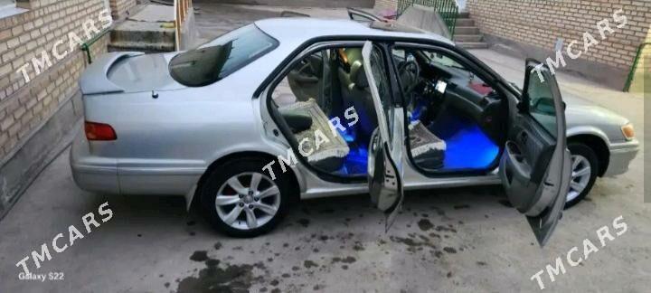 Toyota Camry 1998 - 135 000 TMT - Теджен - img 7
