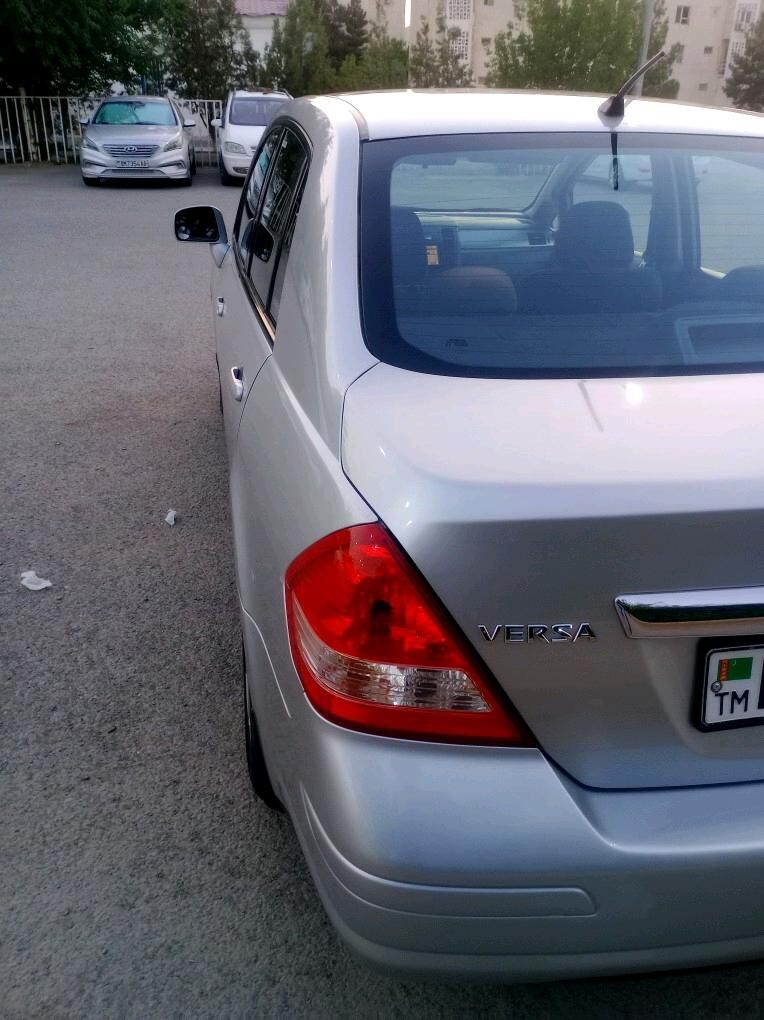 Nissan Versa 2010 - 145 000 TMT - Хитровка - img 3