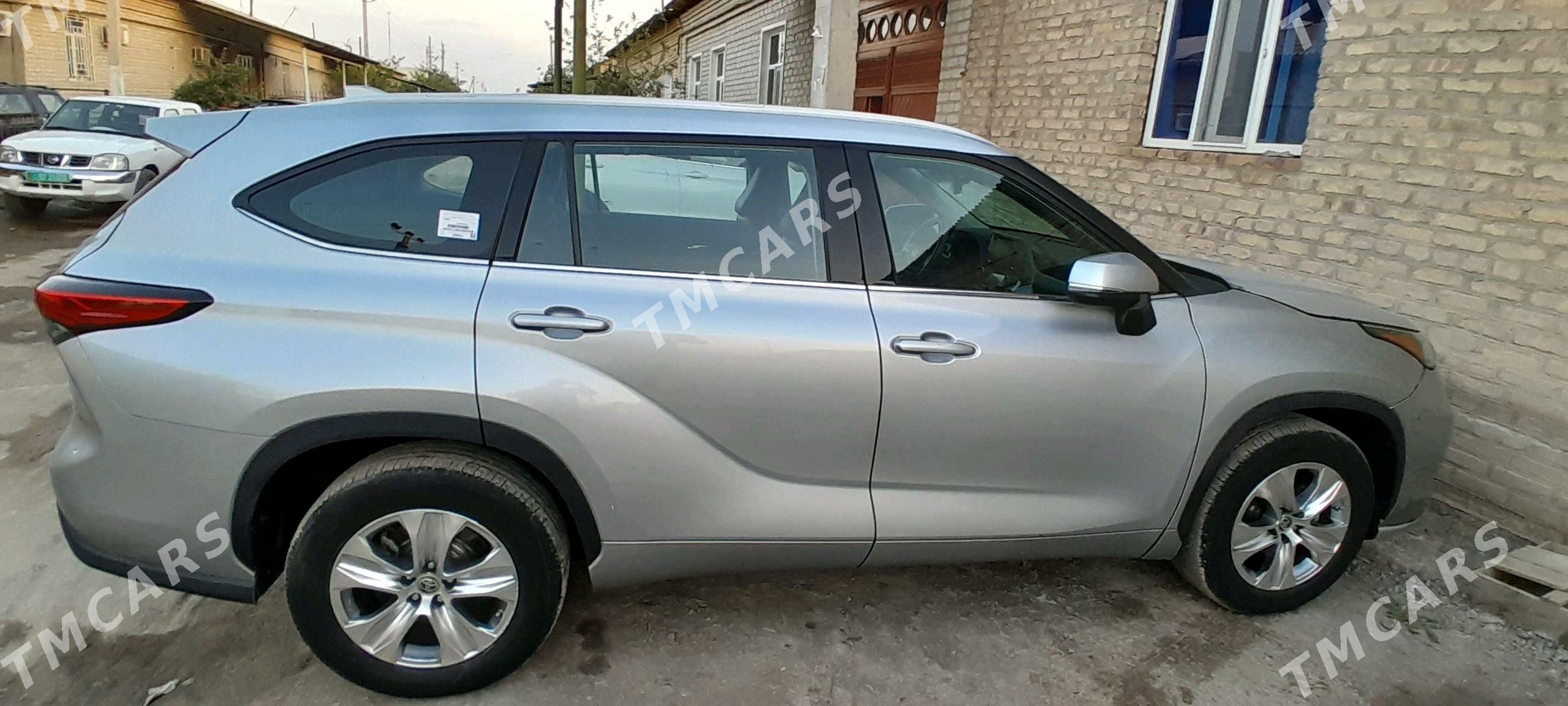 Toyota Highlander 2022 - 560 000 TMT - Daşoguz - img 3