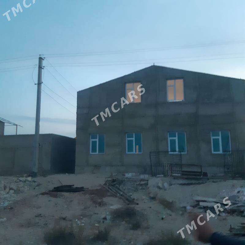 Işker Gerk Çasny işlýen - Türkmenbaşy - img 3
