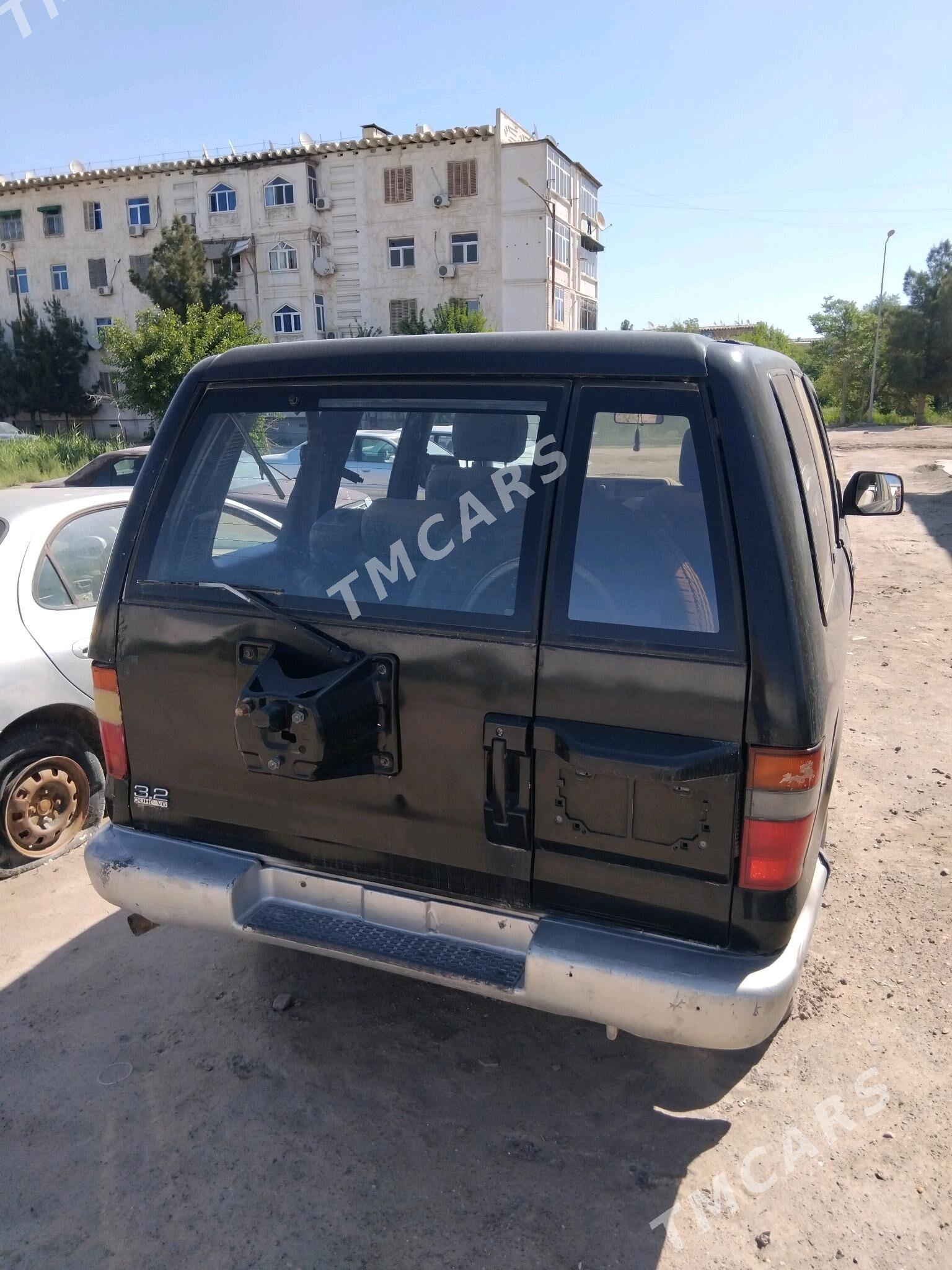 Isuzu Trooper 1994 - 15 600 TMT - Туркменабат - img 2