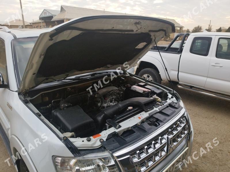 Mitsubishi Pajero 2016 - 280 000 TMT - Mary - img 8