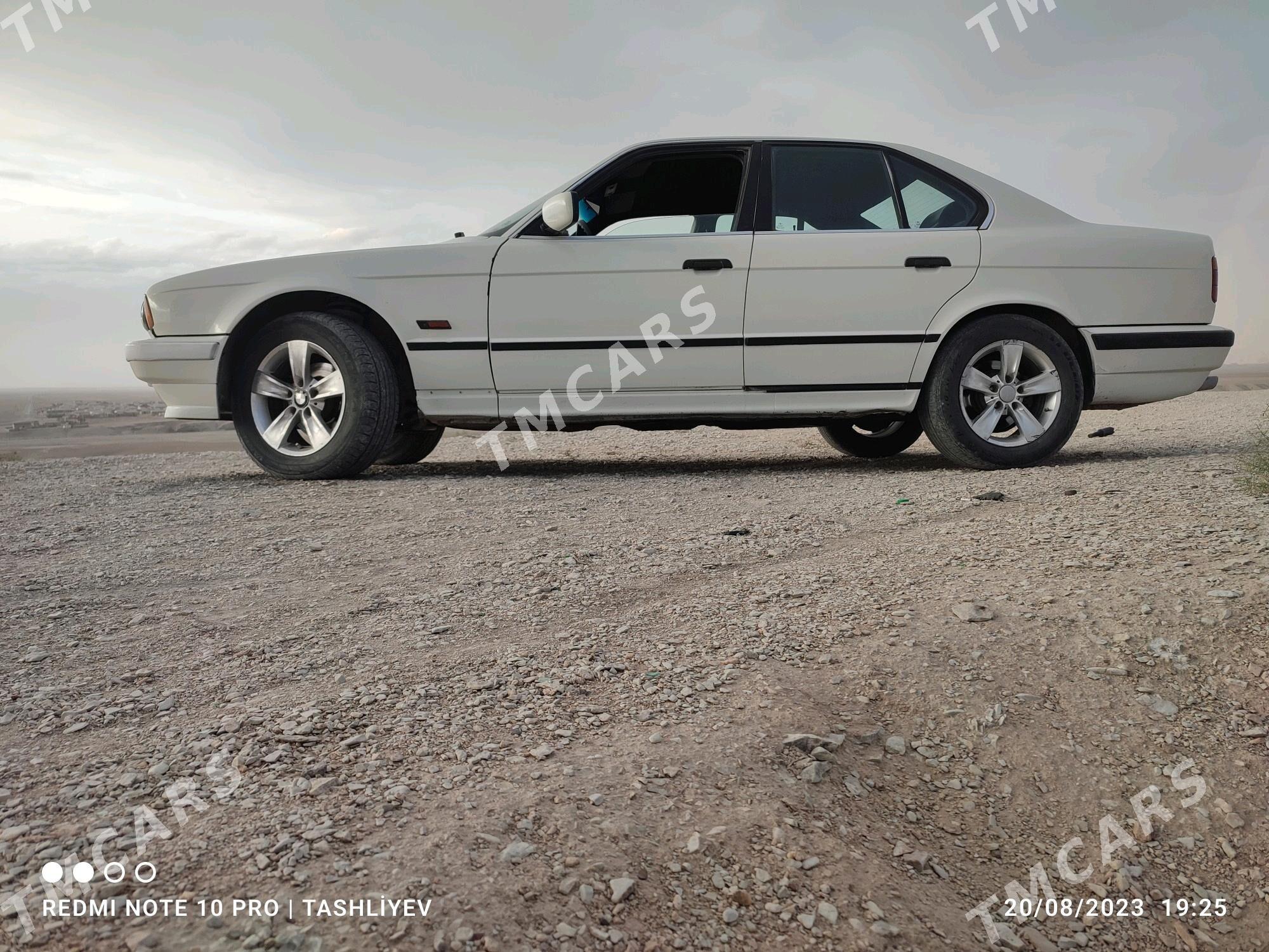 BMW 525 1990 - 50 000 TMT - Берекет - img 2
