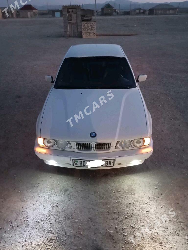 BMW 525 1990 - 50 000 TMT - Берекет - img 3