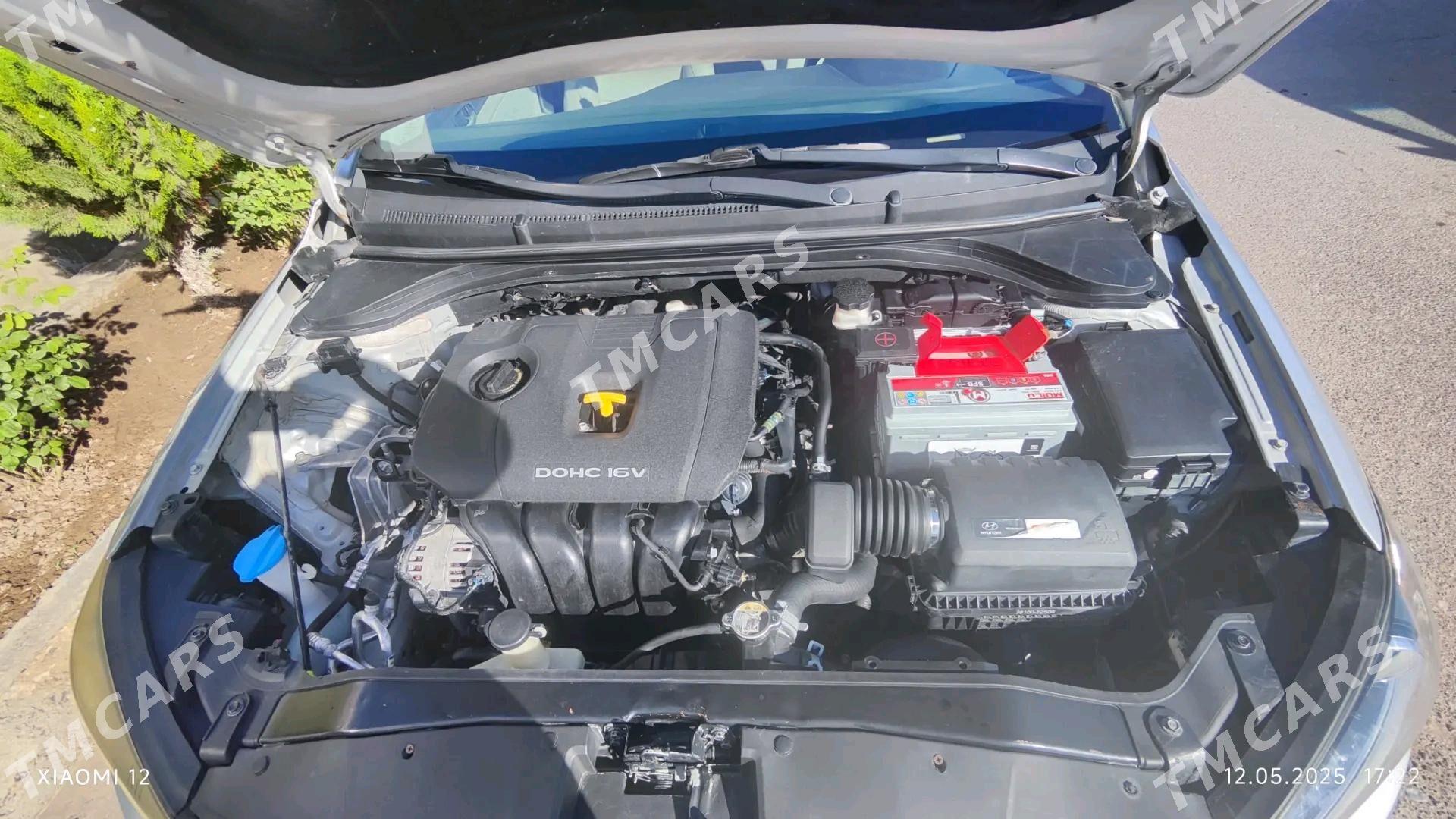 Hyundai Elantra 2017 - 185 000 TMT - Дашогуз - img 4