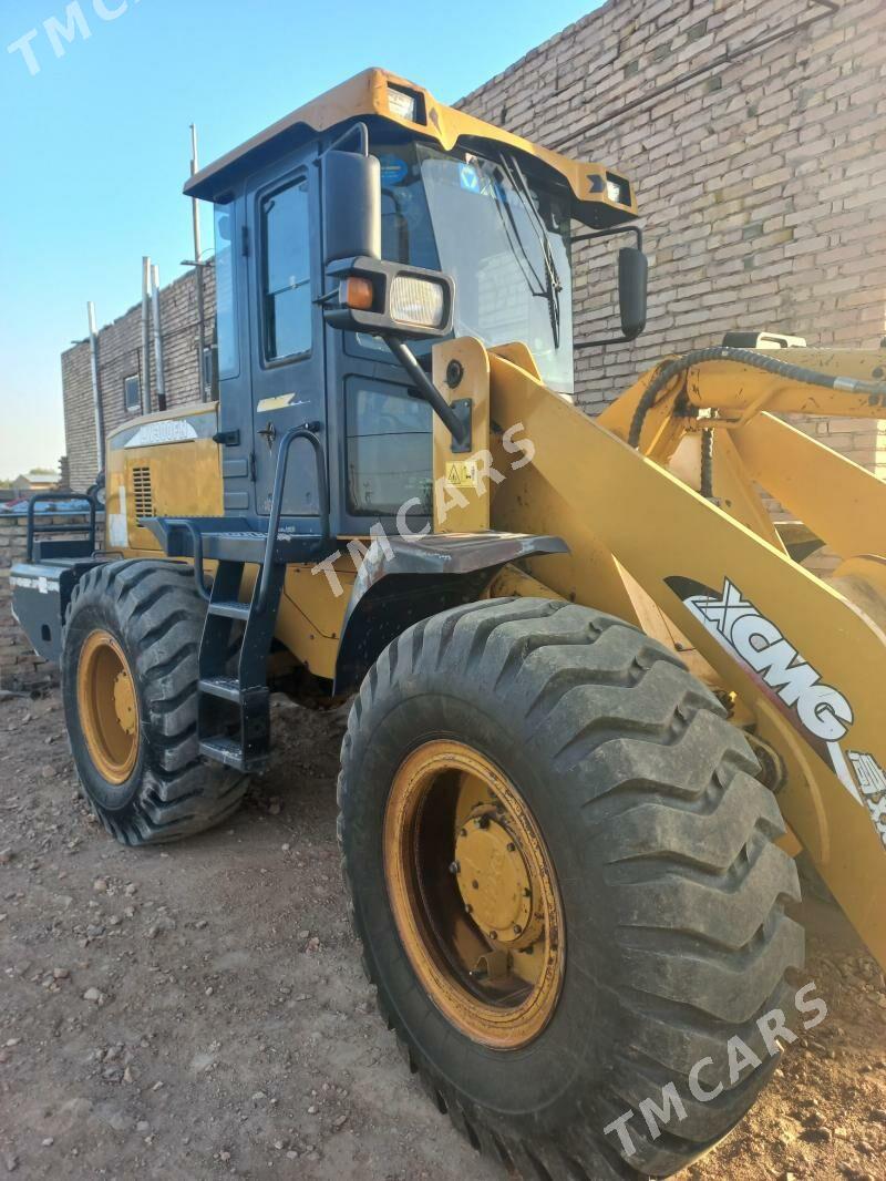 XCMG LW300F 2014 - 455 000 TMT - Дянев - img 2