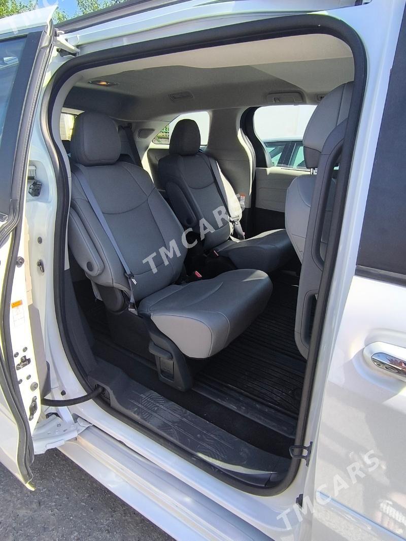 Toyota Sienna 2023 - 600 000 TMT - Büzmeýin - img 6