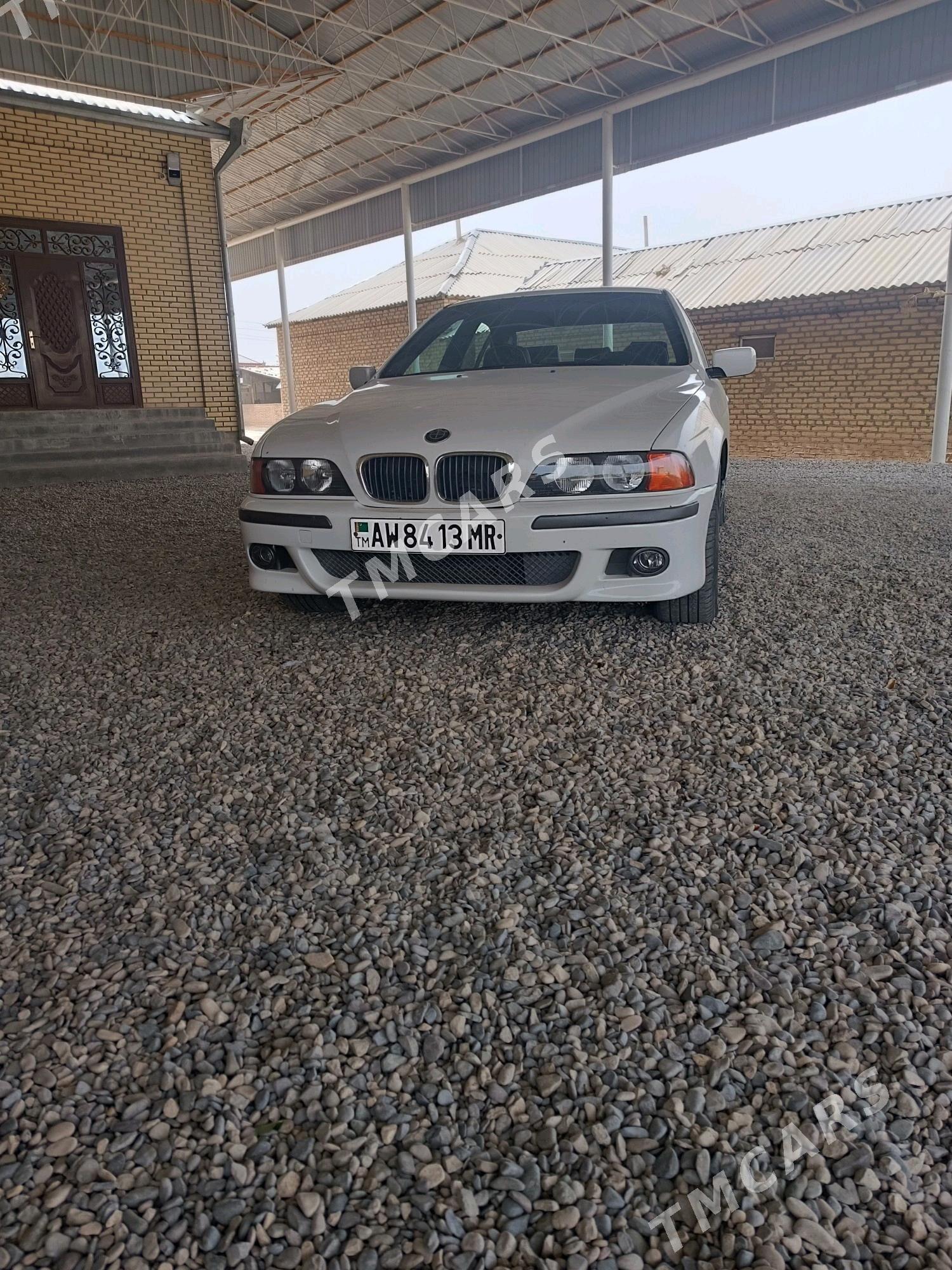 BMW E39 1999 - 80 000 TMT - Сакарчага - img 2