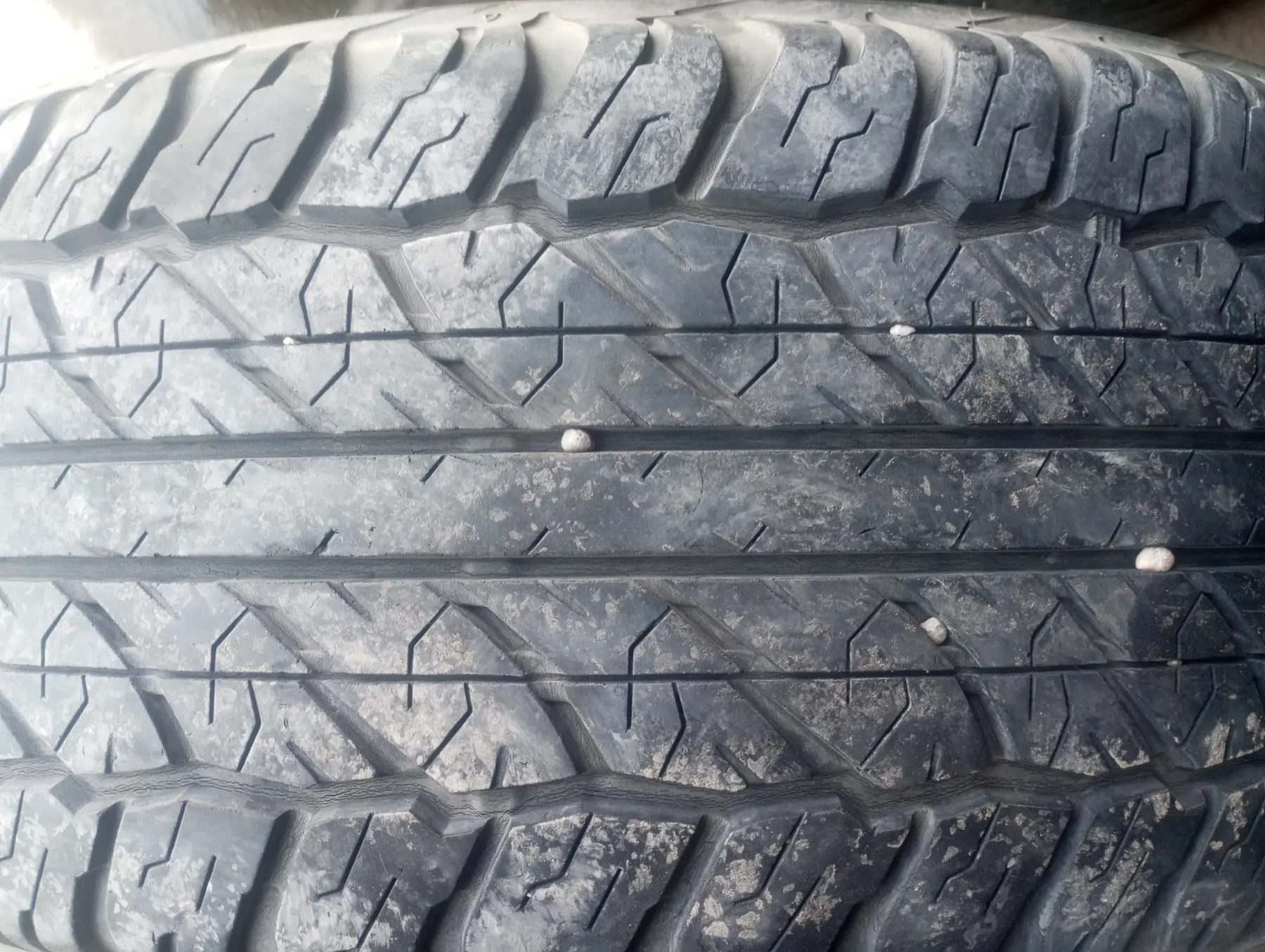 265 65 17 dunlop 3 000 TMT - Mary - img 3