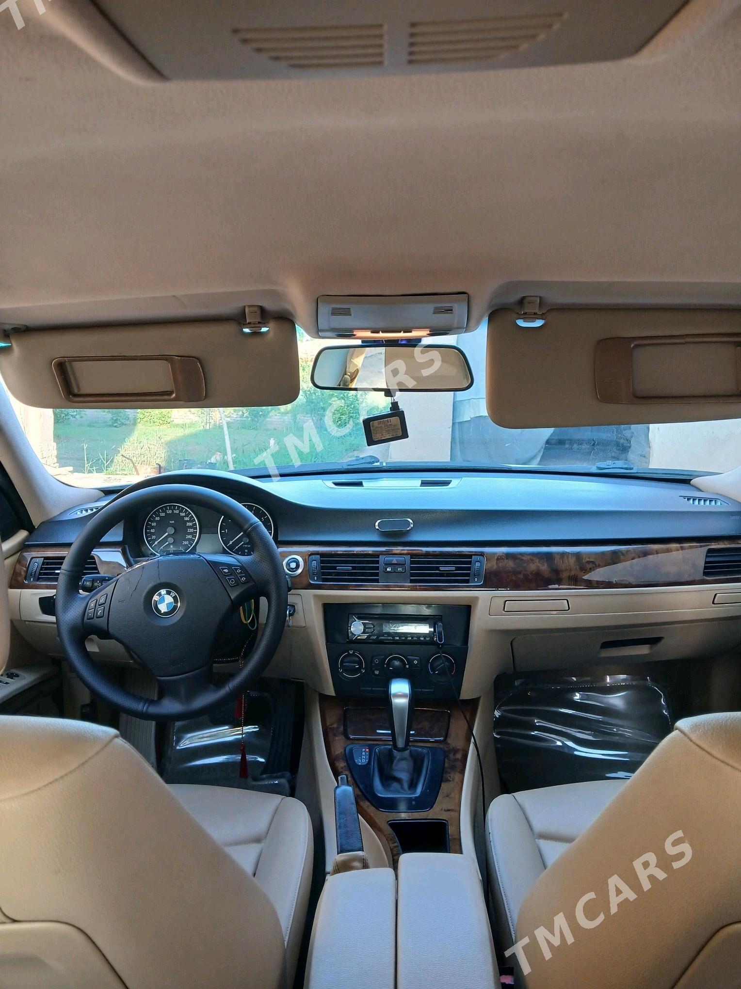 BMW 320 2006 - 115 000 TMT - Гурбансолтан Едже - img 4