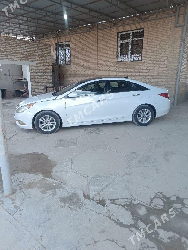 Hyundai Sonata 2010 - 140 000 TMT - Кака - img 2