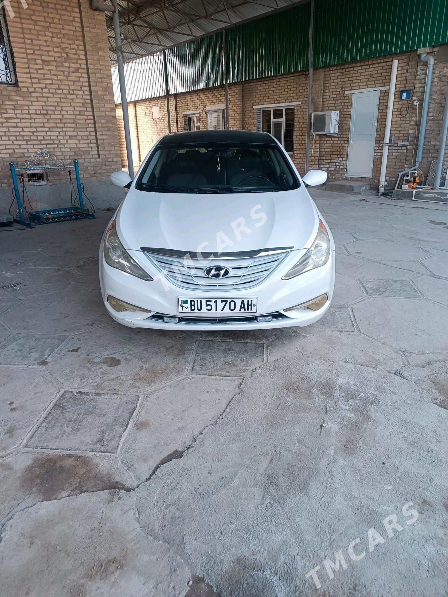 Hyundai Sonata 2010 - 140 000 TMT - Кака - img 8