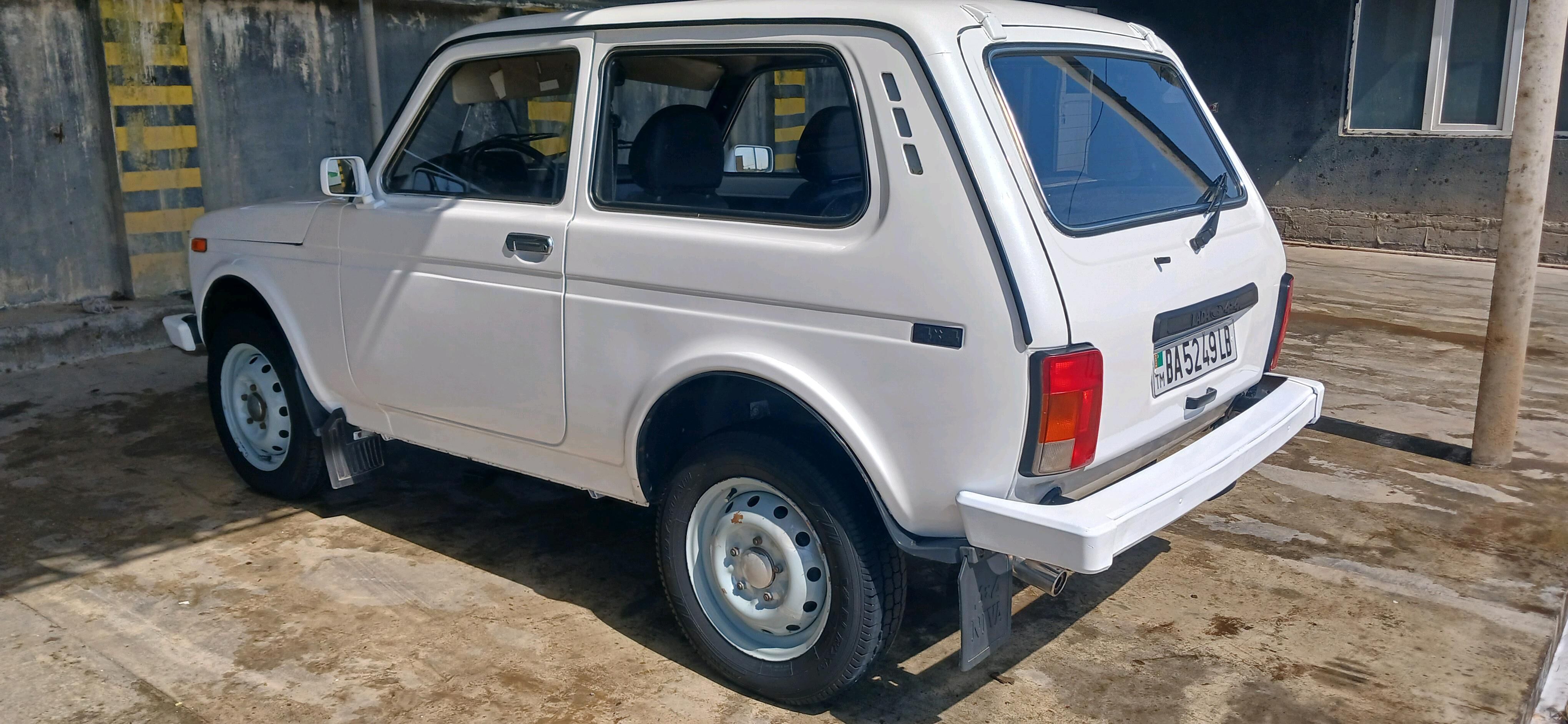 Lada Niva 2010 - 60 000 TMT - Änew - img 5