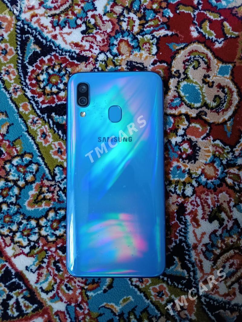 Samsung A 40 - Туркменбаши - img 2