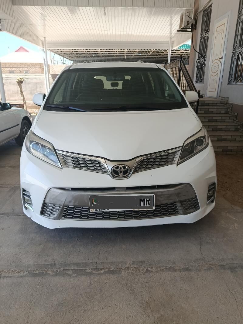 Toyota Sienna 2017 - 360 000 TMT - Мары - img 9