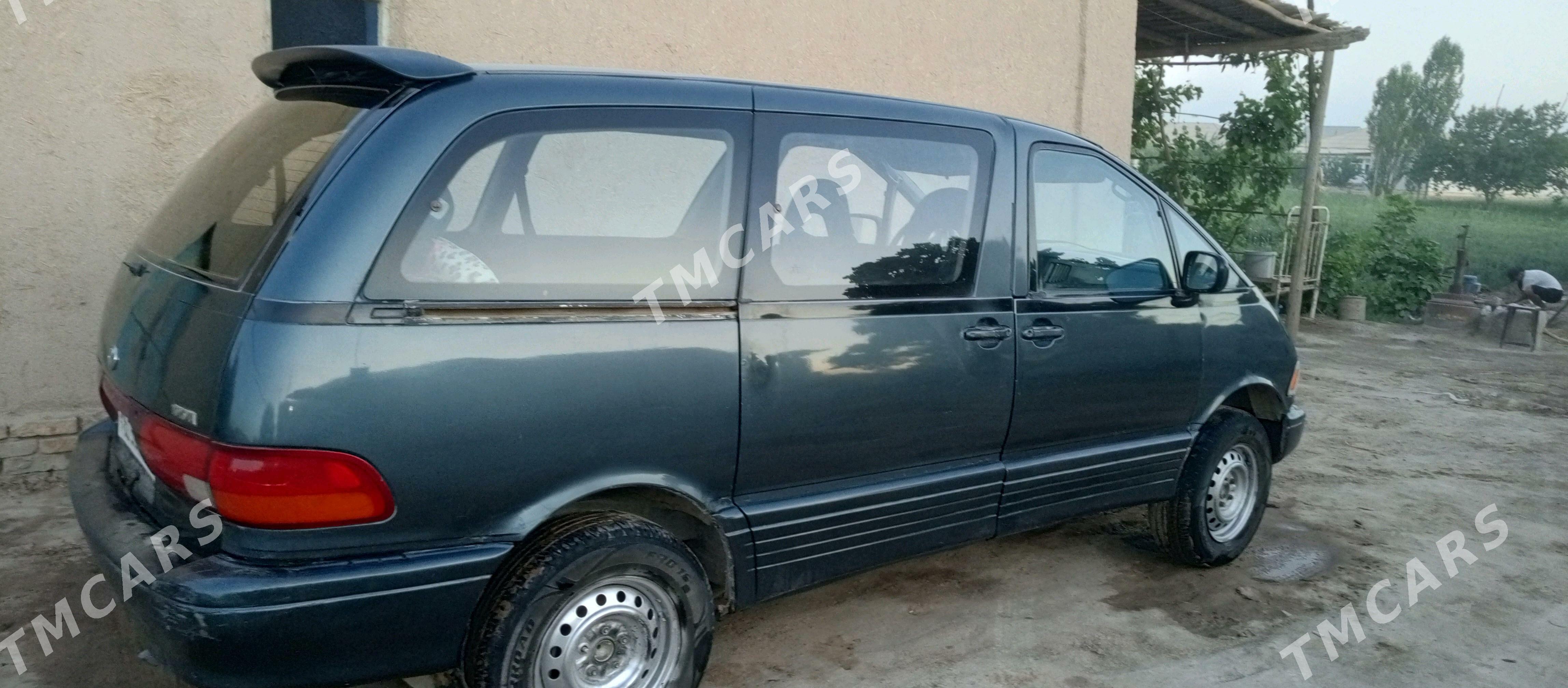 Toyota Previa 1993 - 60 000 TMT - Гурбансолтан Едже - img 2