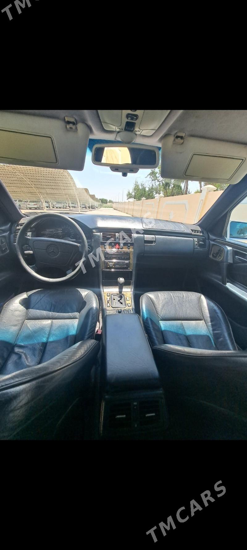 Mercedes-Benz E420 1996 - 110 000 TMT - Baýramaly - img 3