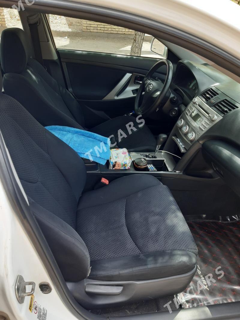 Toyota Camry 2010 - 180 000 TMT - Köneürgenç - img 2
