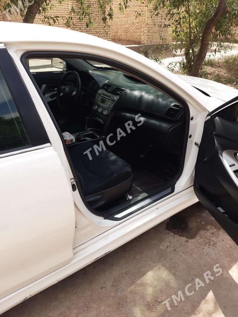 Toyota Camry 2010 - 180 000 TMT - Köneürgenç - img 4