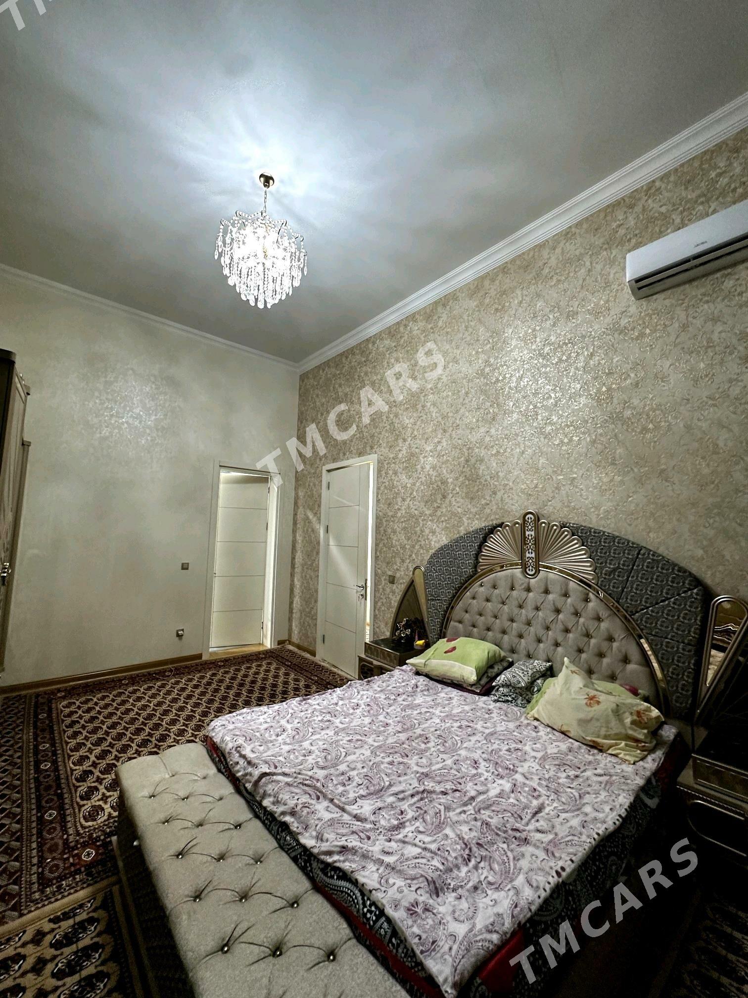 Moskowskiy 3komnat - Moskowskiý köç. (10 ýyl abadançylyk şaýoly) - img 5