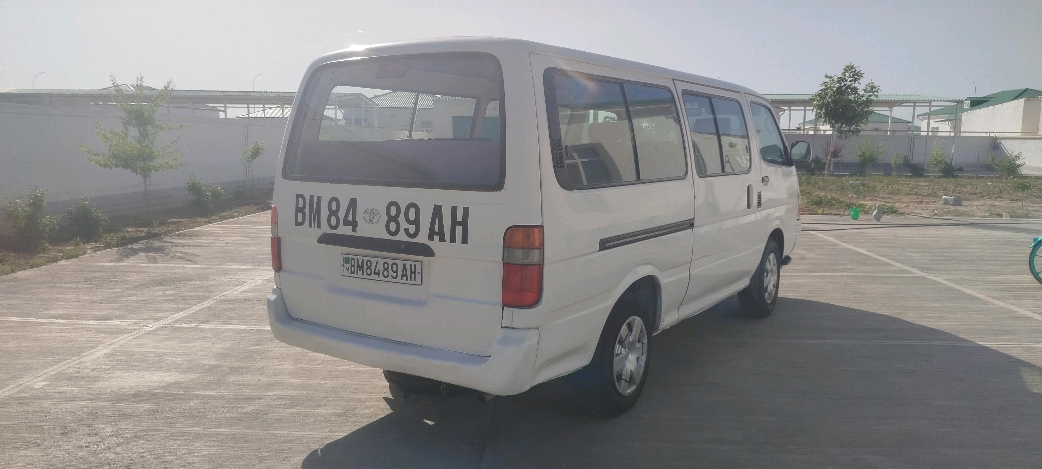 Toyota Hiace 2004 - 130 000 TMT - Ak bugdaý etraby - img 2