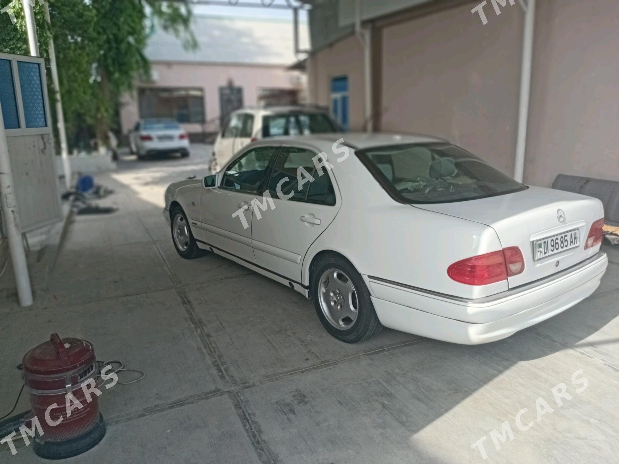 Mercedes-Benz E-Class 1999 - 110 000 TMT - Ашхабад - img 4