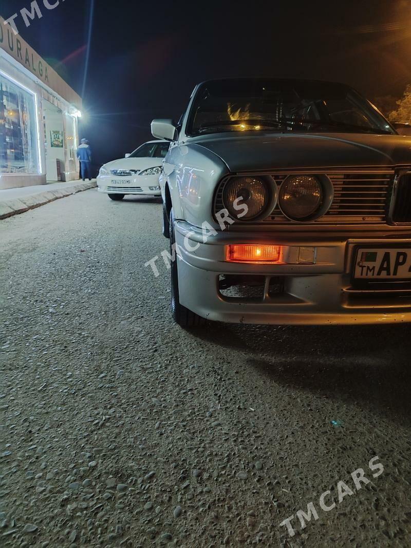 BMW 320 1995 - 55 000 TMT - Векильбазар - img 3