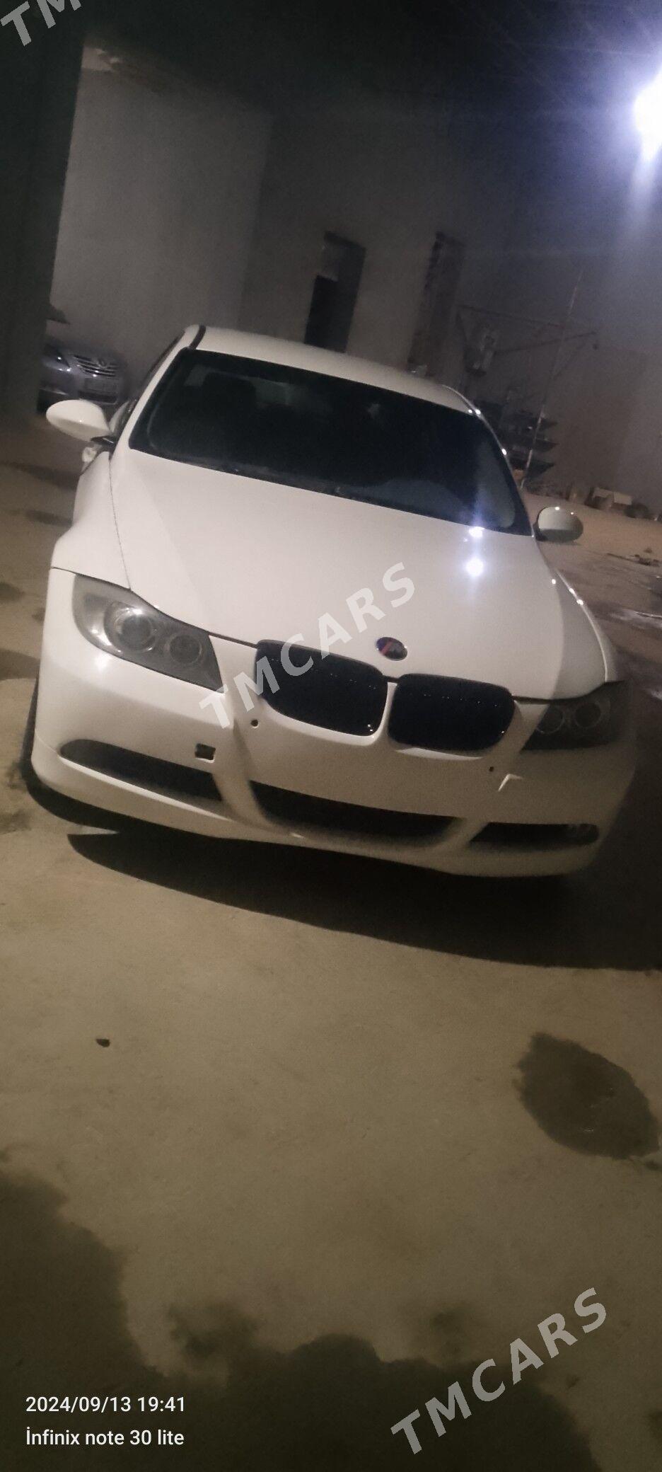 BMW 325 2005 - 130 000 TMT - Çärjew - img 3