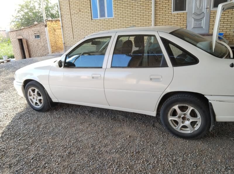 Opel Vectra 1993 - 33 000 TMT - Мары - img 6
