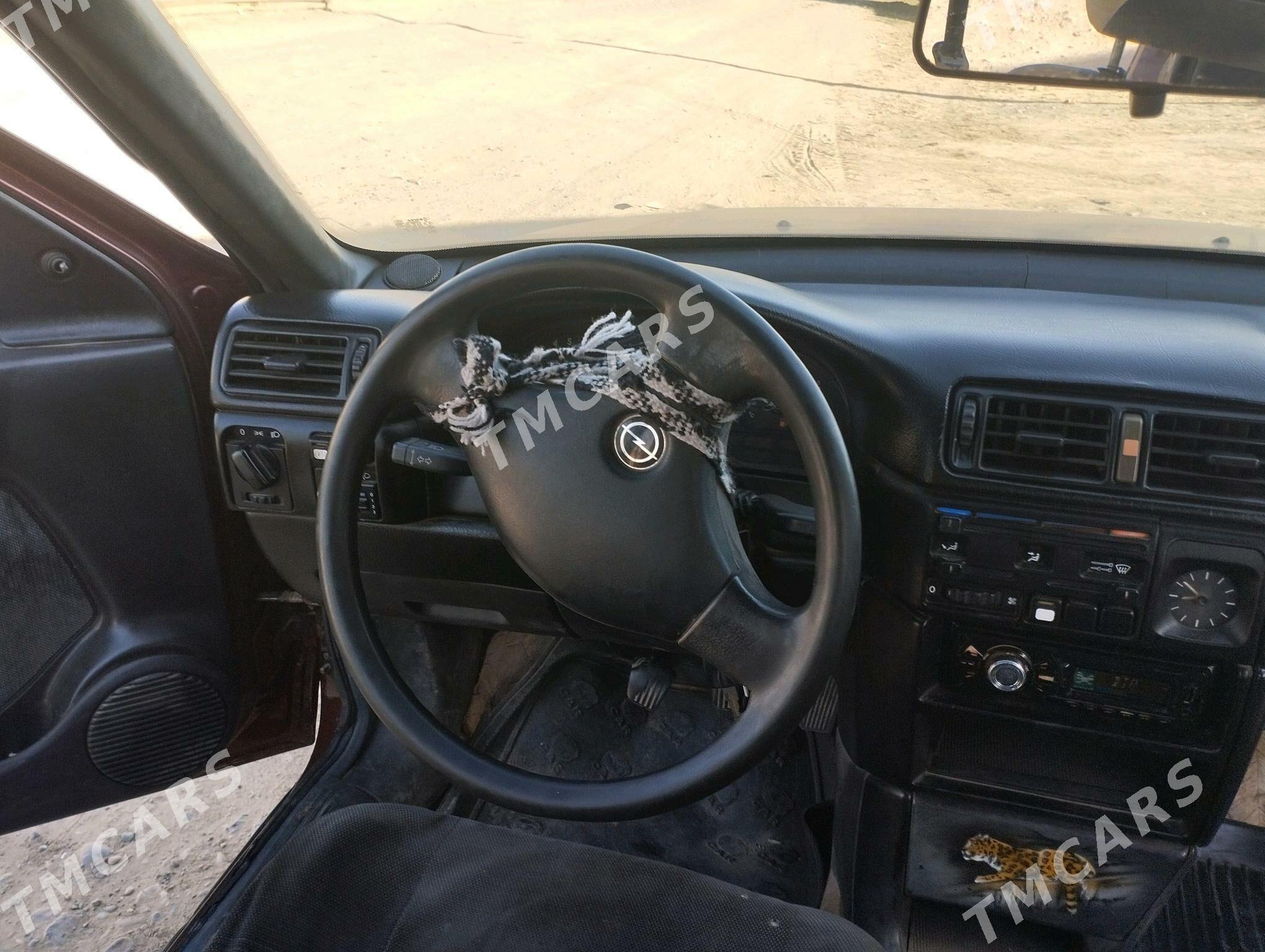 Opel Vectra 1990 - 23 000 TMT - Туркменгала - img 6